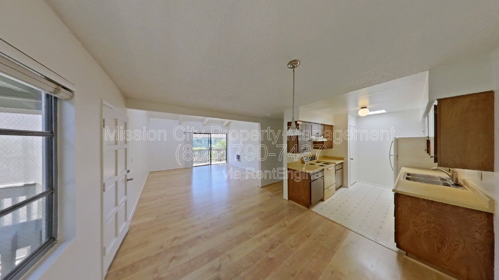 Upstair Corner Unit -  1 Bead Condo with Huge Balcony Overlooking Pool property image
