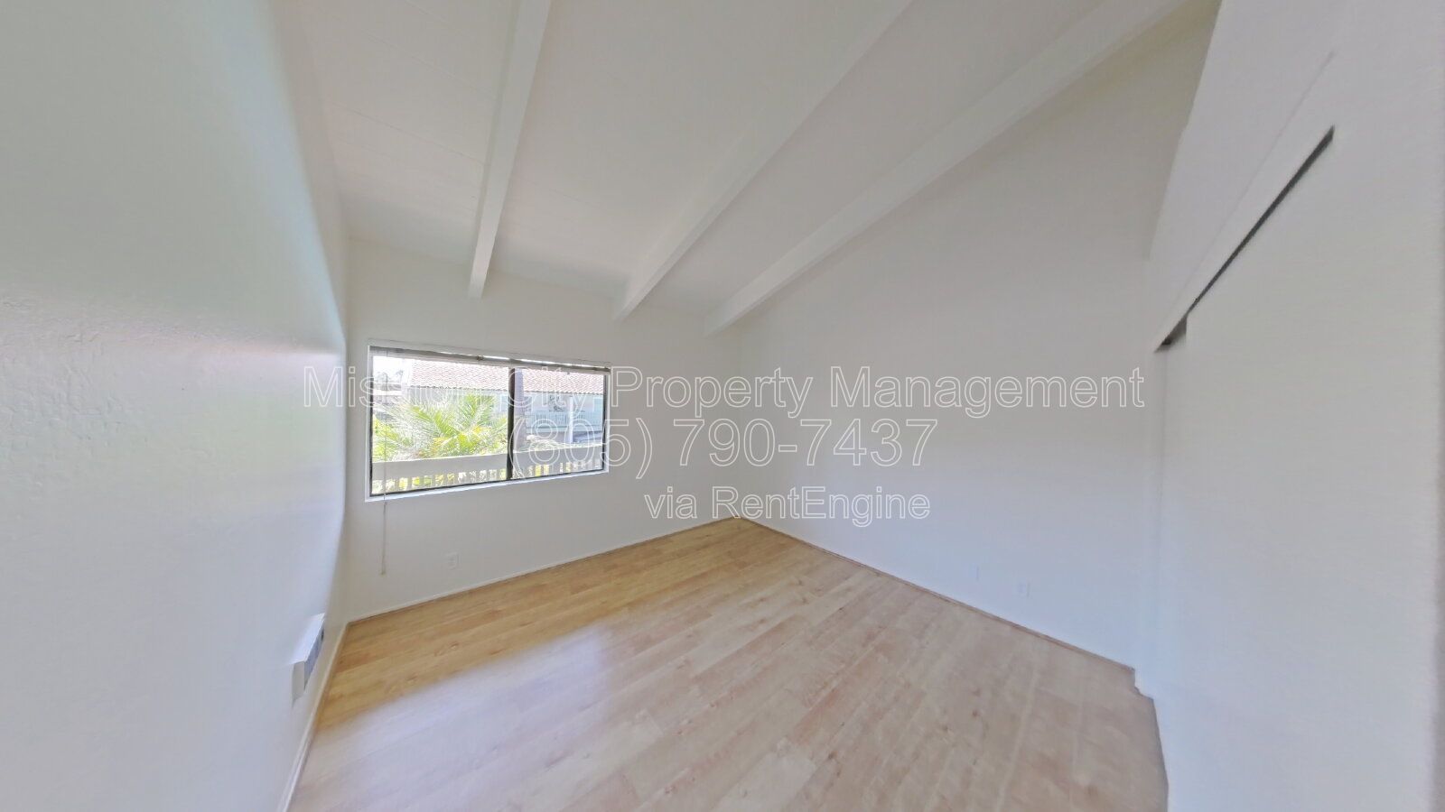 Upstair Corner Unit -  1 Bead Condo with Huge Balcony Overlooking Pool property image