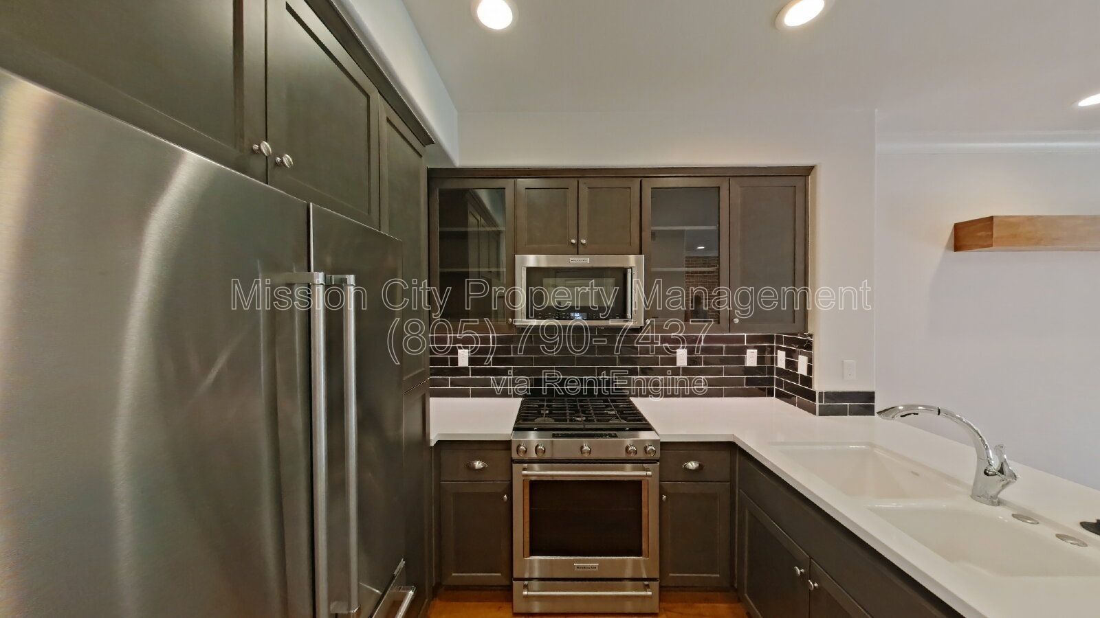 Village At Los Caneros Model Home | 2BD/2.5BA Dual Suite Townhome with Brick Accent Wall, Central AC & 2-Car Garage property image