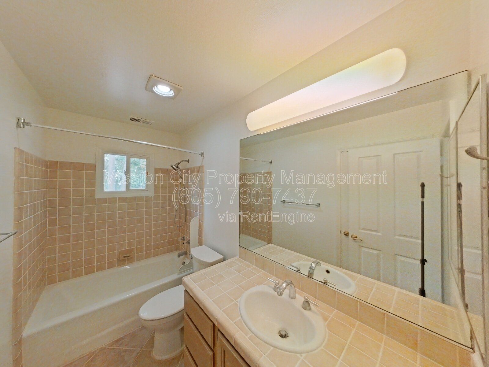 Upstairs Condo with Private Laundry – Minutes from the Best of the Mesa! property image