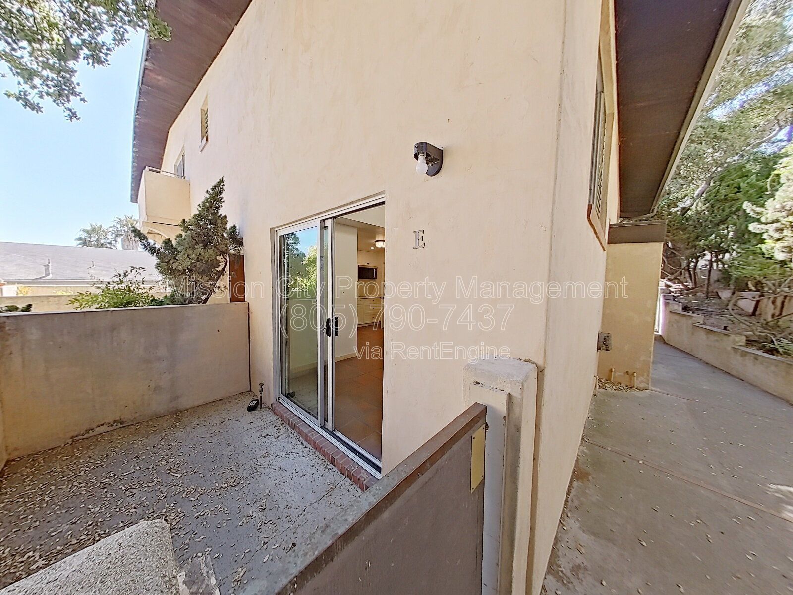 Airy 1BR Loft in Santa Barbara | Parking + On-Site Laundry Included property image