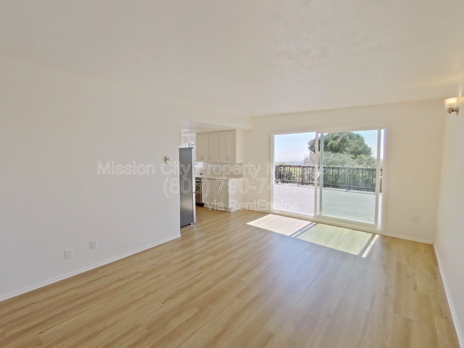 Stunning Lower 3-Bedroom Riviera Unit with Panoramic Deck Views and Modern Upgrades property image