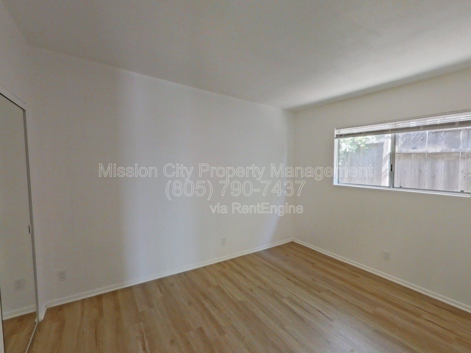 Stunning Lower 3-Bedroom Riviera Unit with Panoramic Deck Views and Modern Upgrades property image