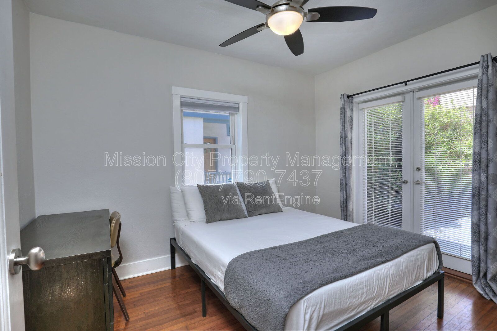 Charming 3BD/2BA Near Downtown with Fireplace & Private Yard property image