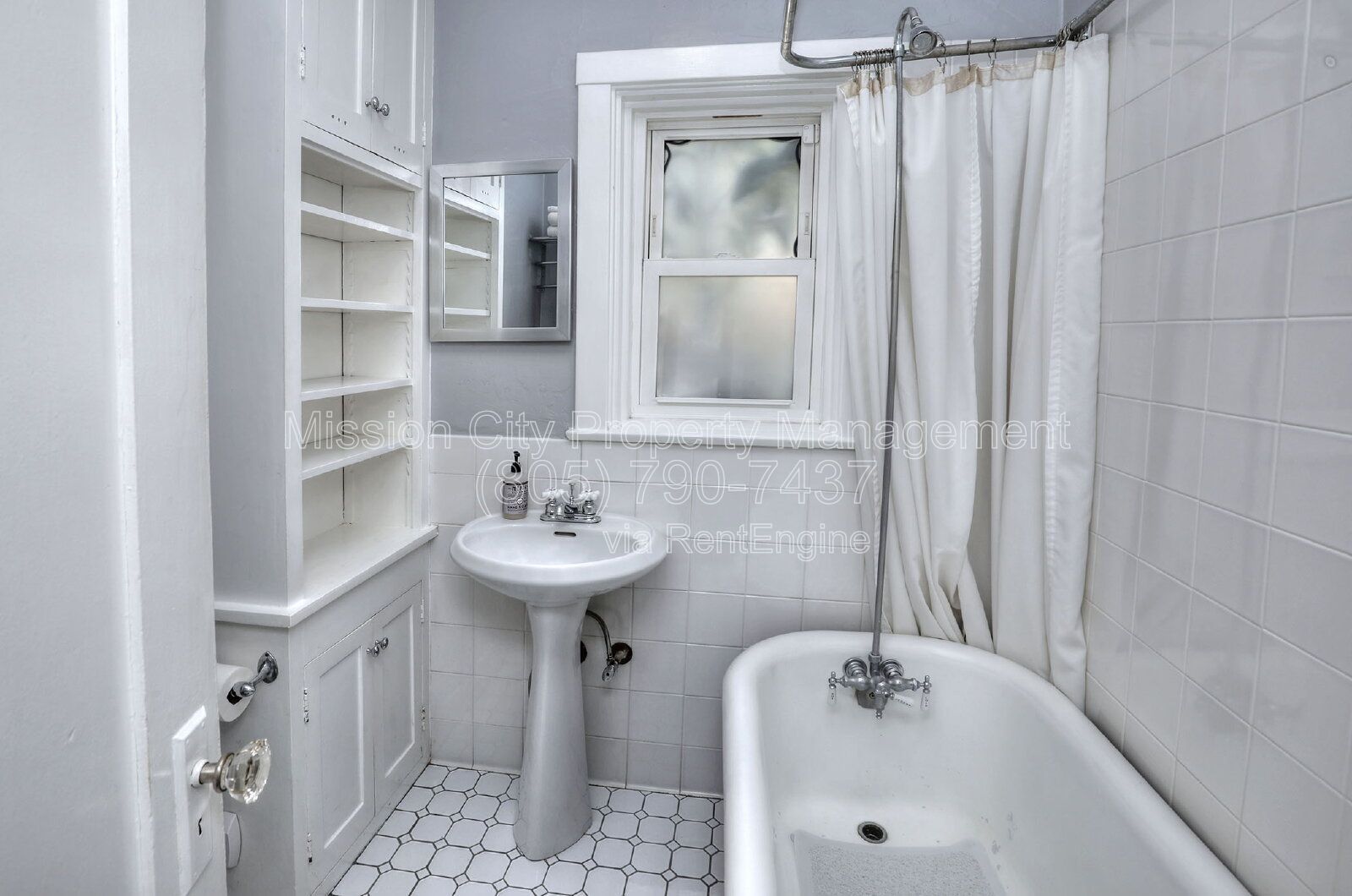 Charming 3BD/2BA Near Downtown with Fireplace & Private Yard property image