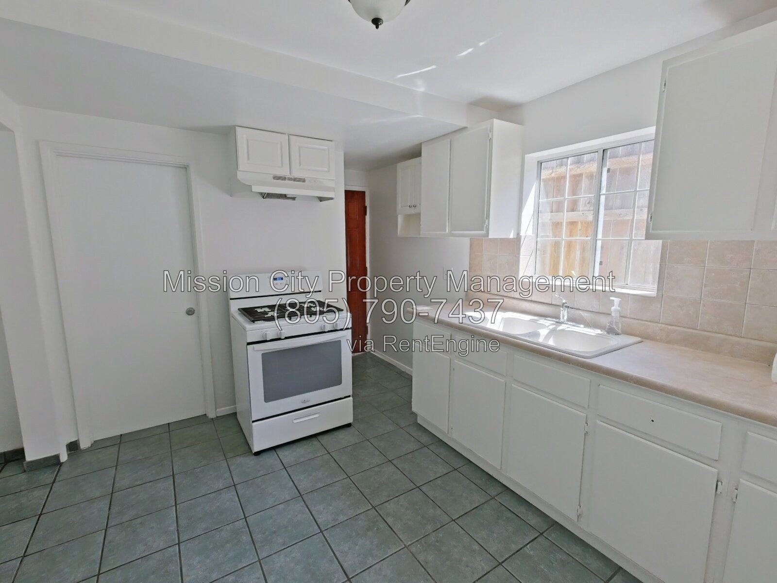 Downtown Santa Barbara 2BD/1BA with Hardwood Floors property image