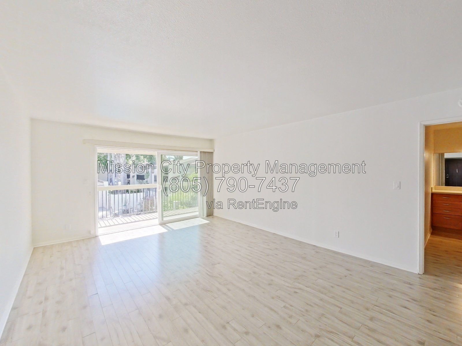 Bright and Comfortable 1 Bed./ 1 Bath Upstairs Goleta Condo property image