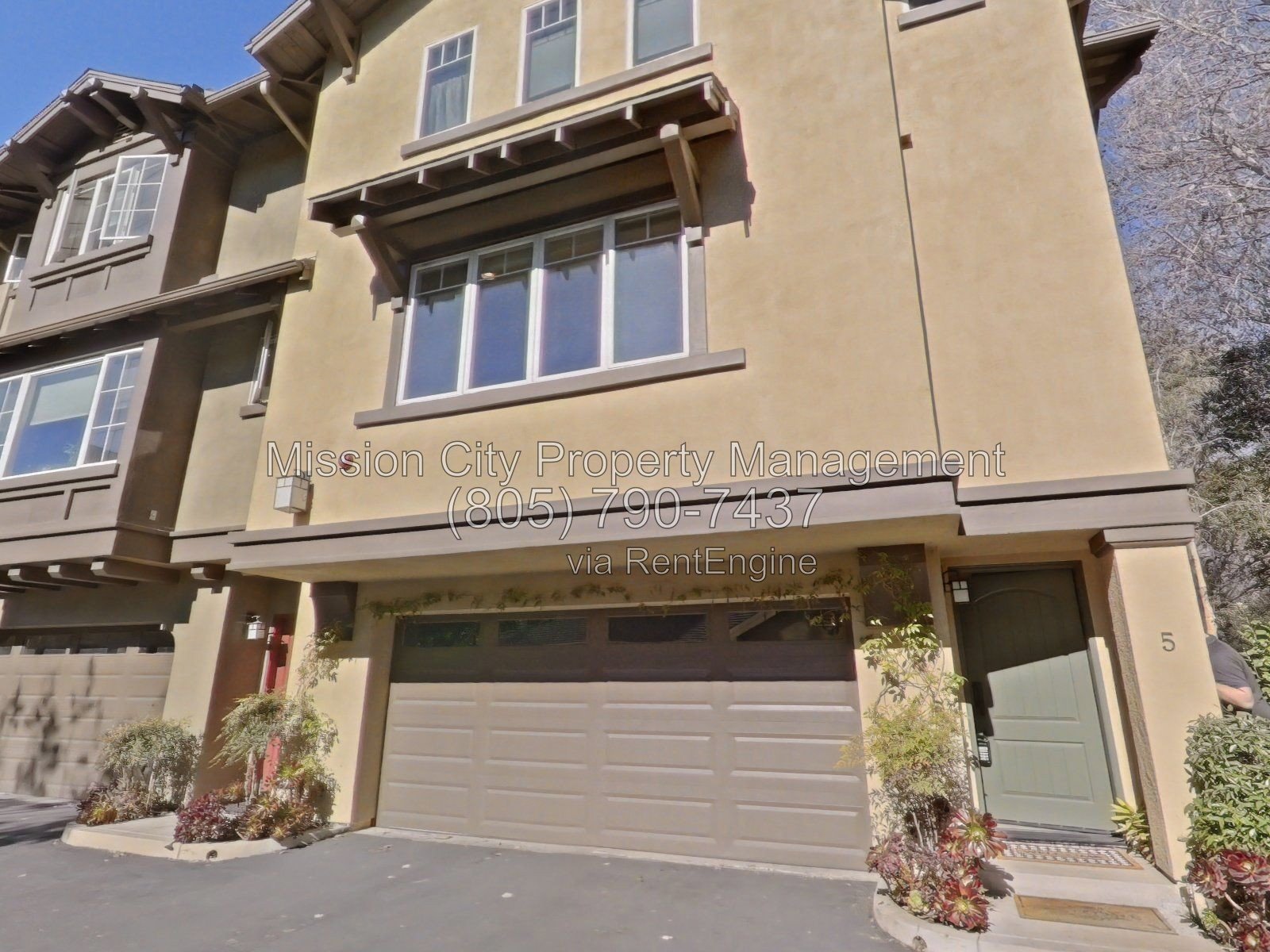 Spacious 3-Bedroom Townhome with Fireplace and 2-Car Garage – Don’t Miss Out! property image