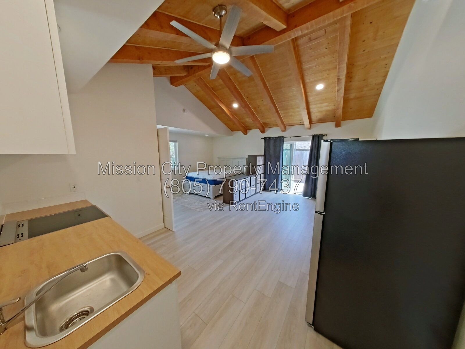 Newly Built Studio ADU – Vaulted Ceilings, Private Patio property image