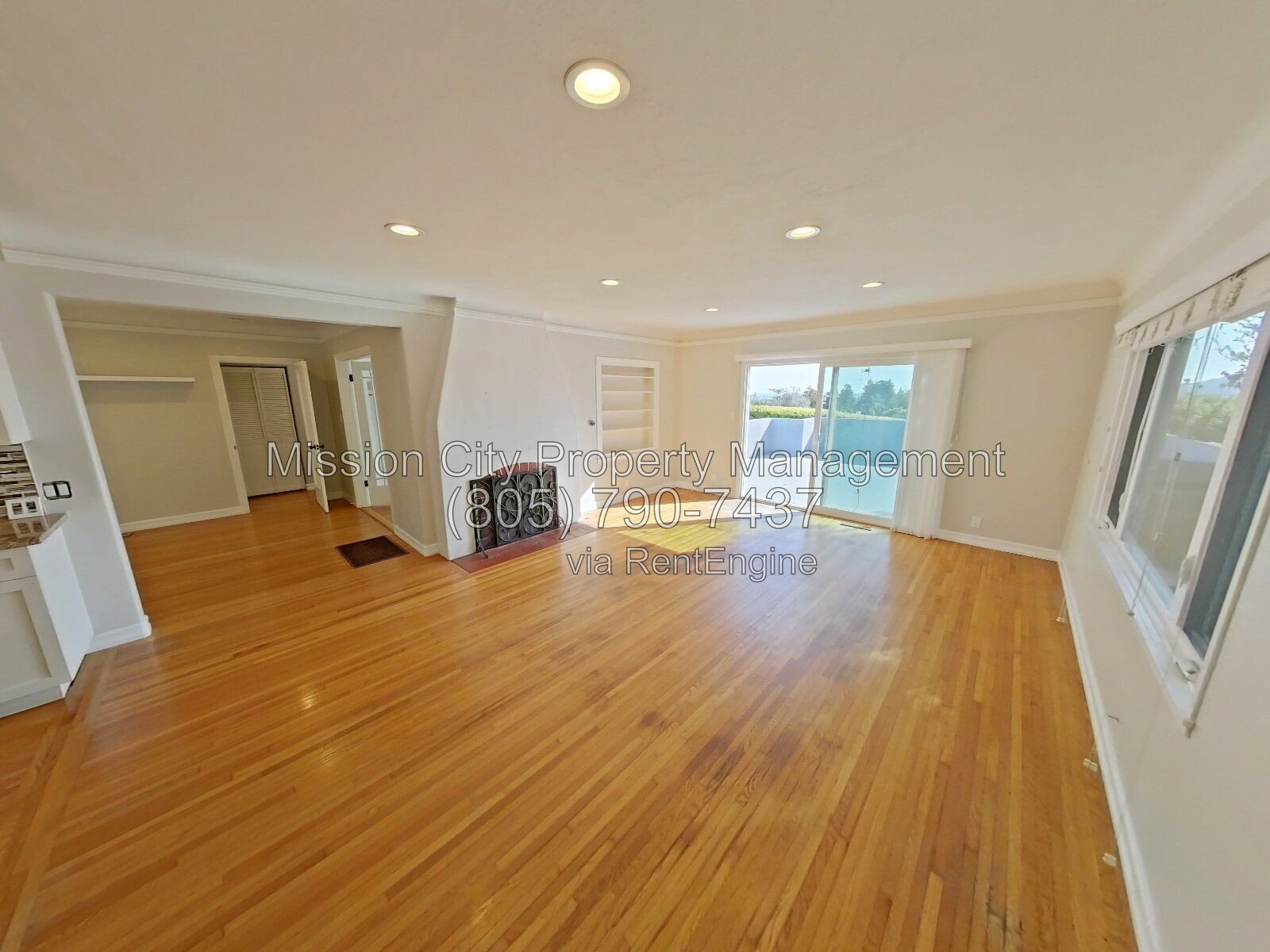 3 Bed / 2.5 Bath - East Side Hillside Home with Ocean Views and Central AC! property image