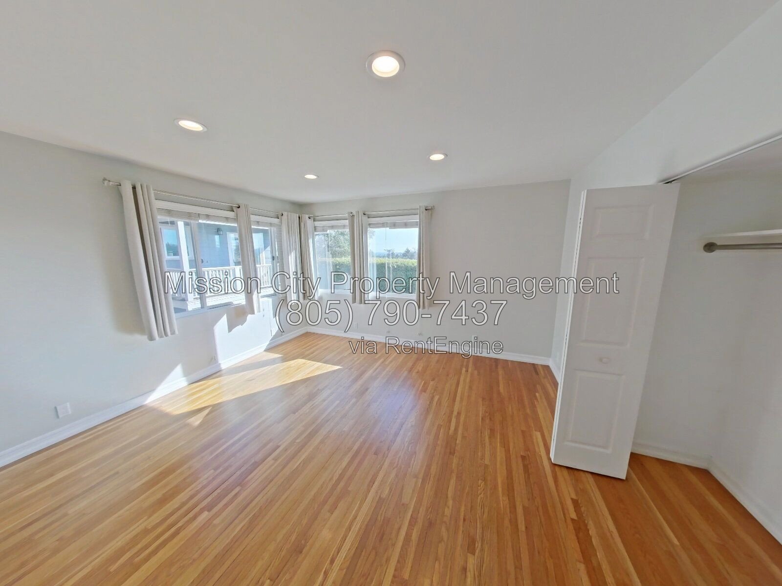 3 Bed / 2.5 Bath - East Side Hillside Home with Ocean Views and Central AC! property image