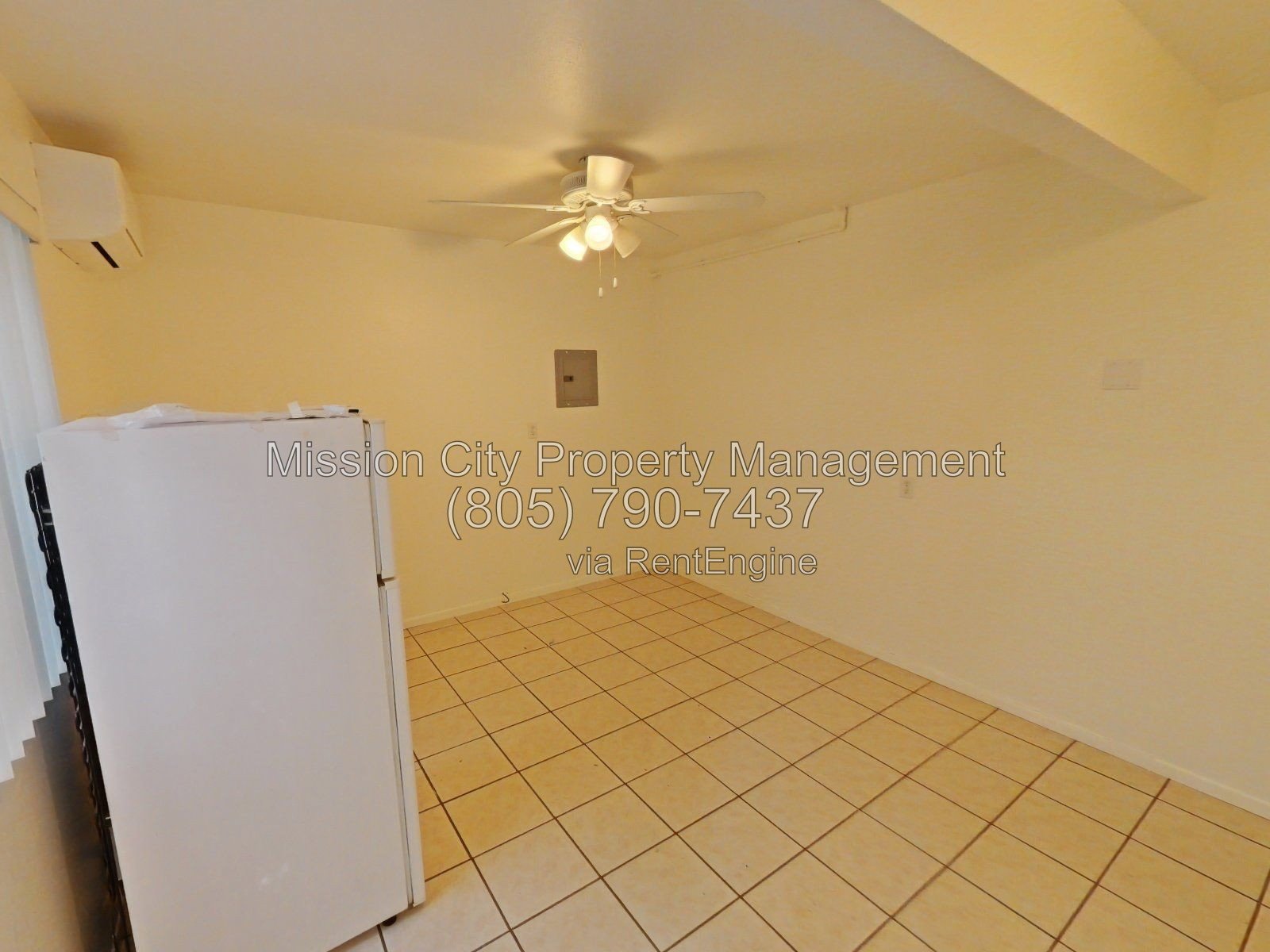 Downtown Studio with Kitchenette + AC! property image