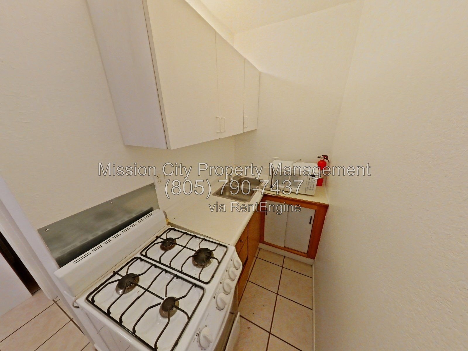 Downtown Studio with Kitchenette + AC! property image