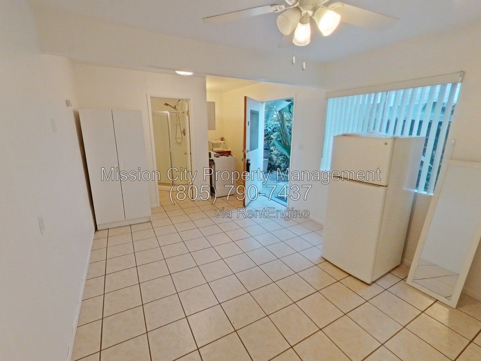 Downtown Studio with Kitchenette + AC! property image