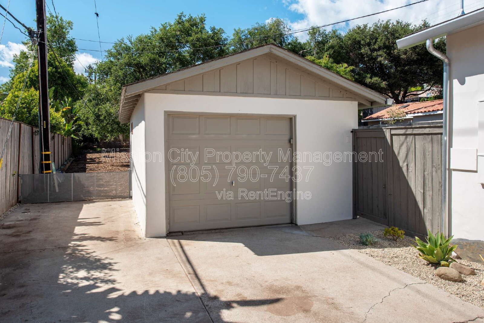 Fully Renovated 2BD/1BA Home with Private Yard, Deck & AC in San Roque property image